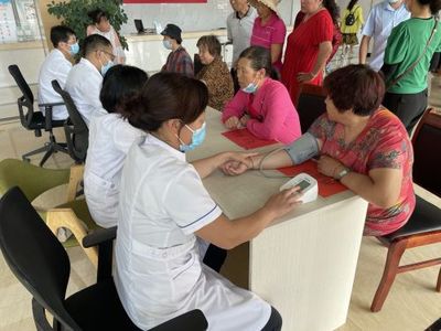 胶州市人民医院持续开展健康义诊活动